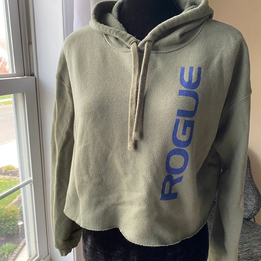 ROGUE Crop Hoodie